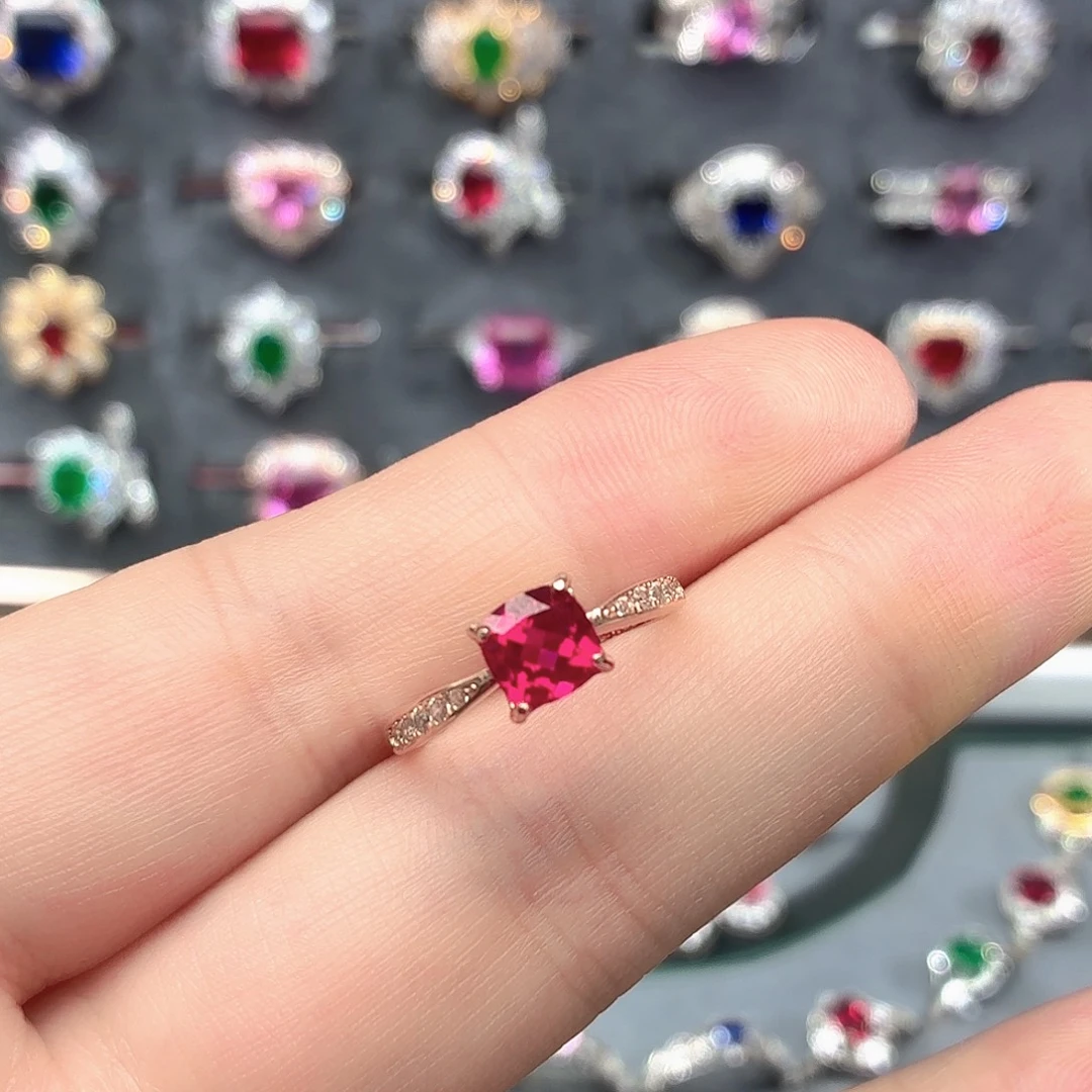925银培育卢比莱色宝石