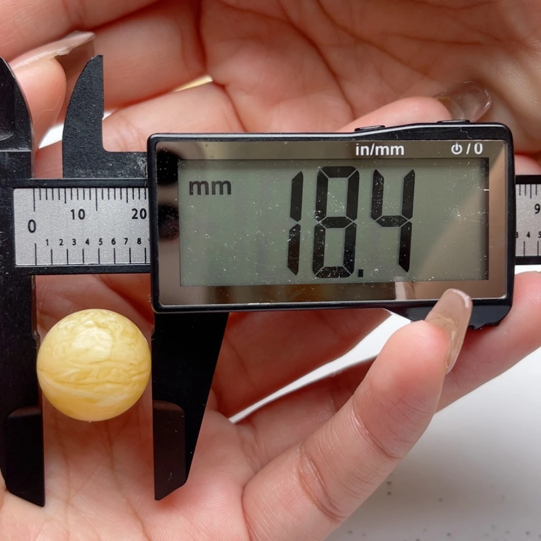 蜜蜡裸石未镶嵌福****意蜜蜡圆珠梦