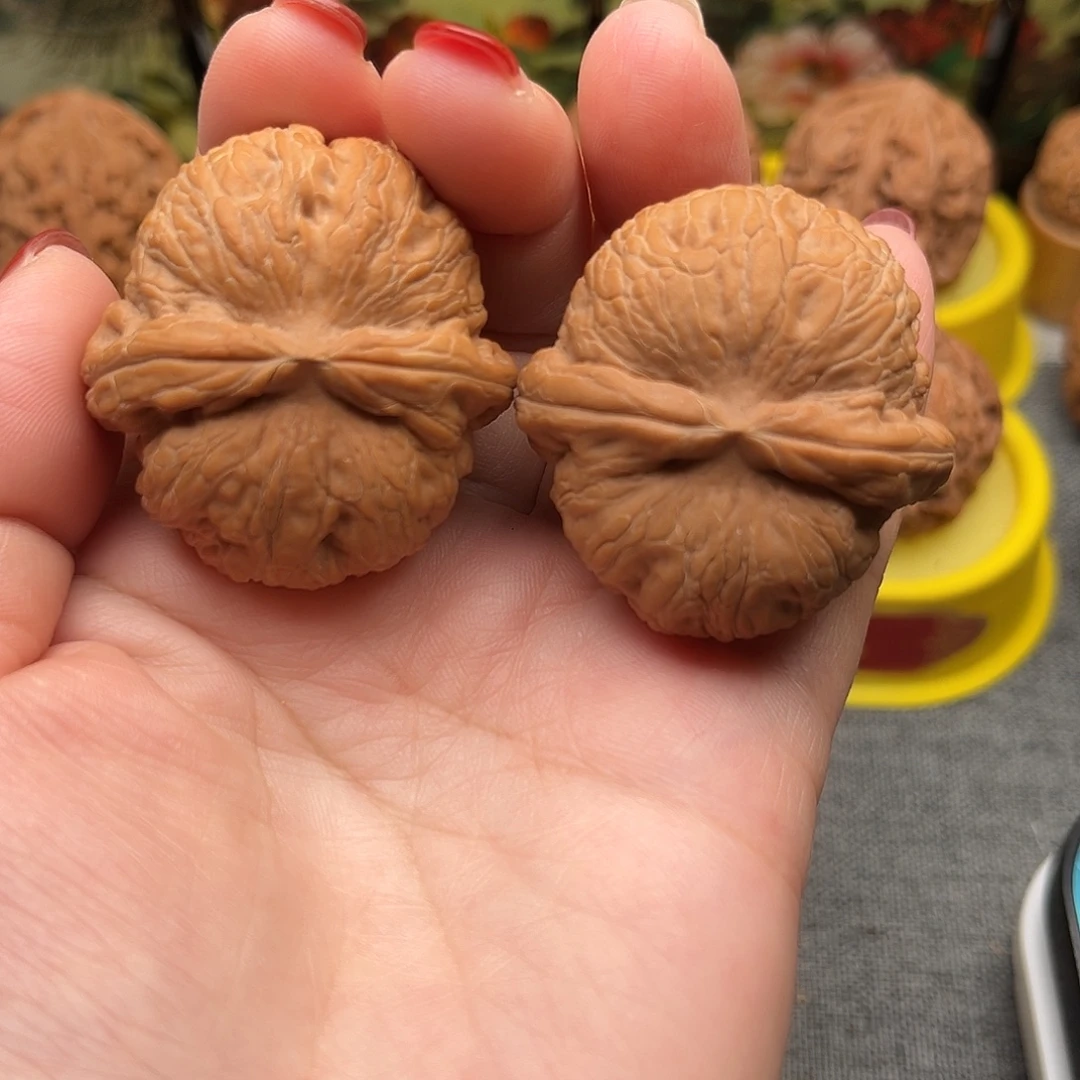 吊坠猴头核桃胖元宝