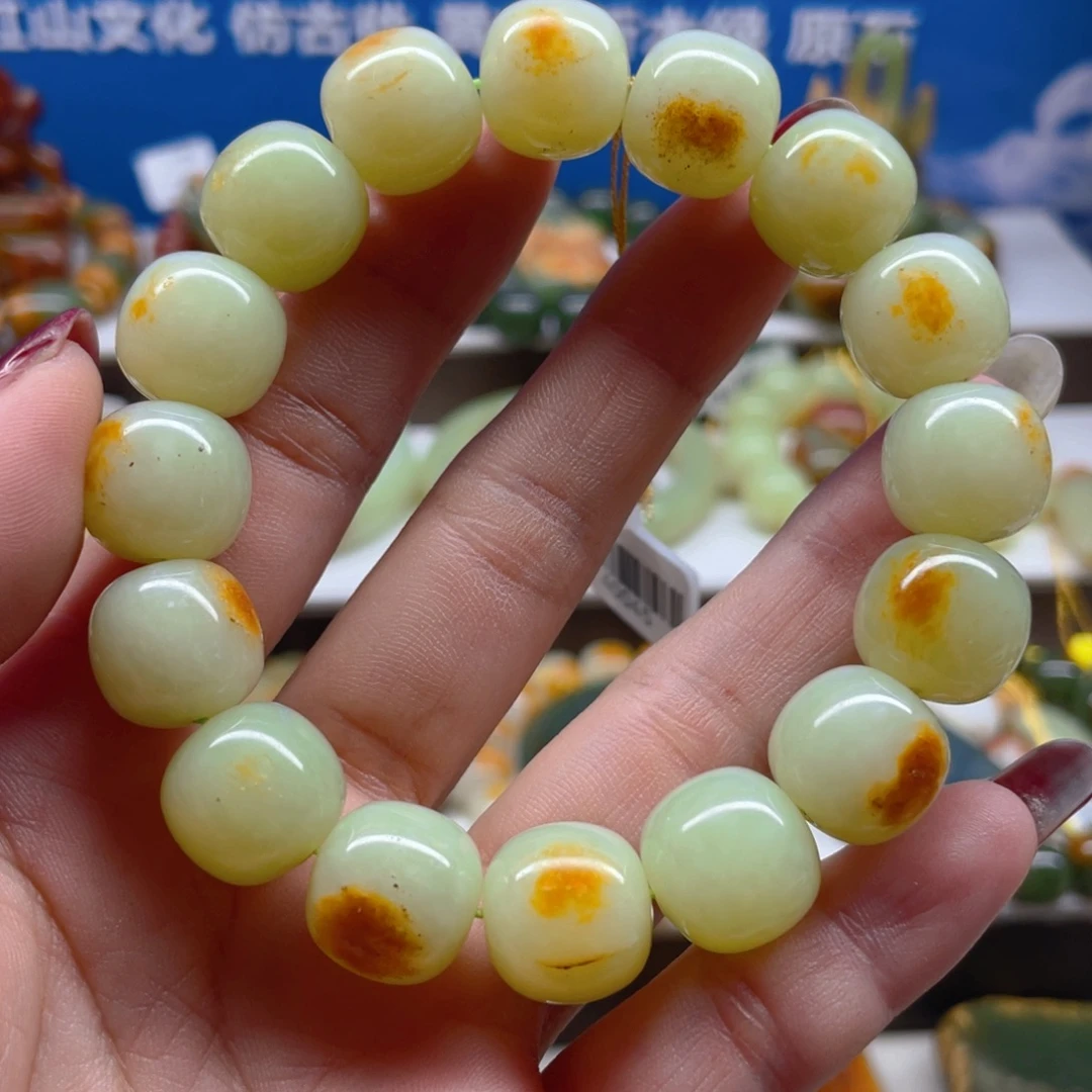 透闪石质玉未镶嵌手串