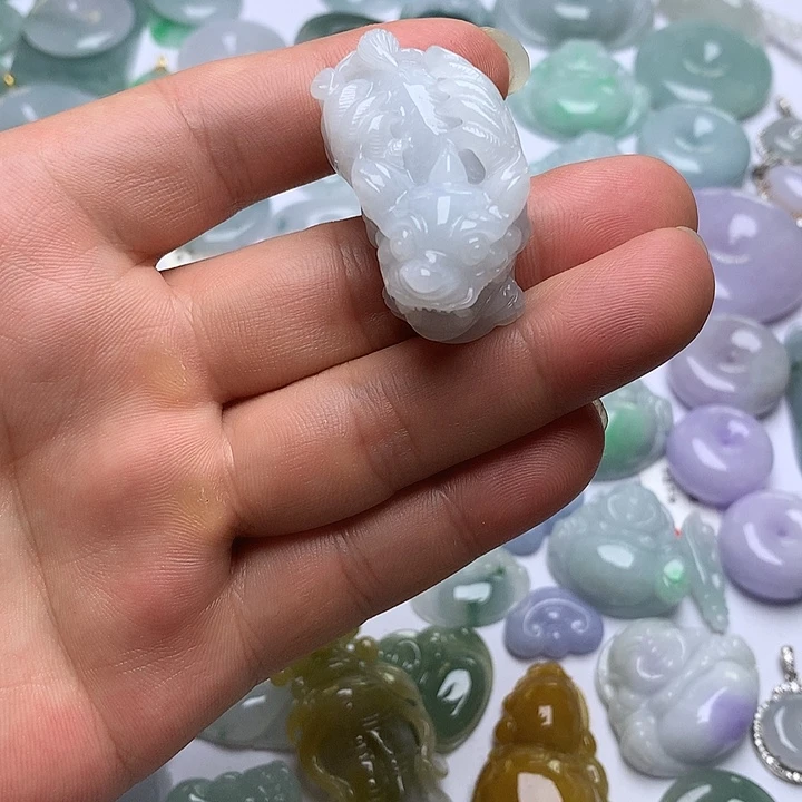 翡翠未镶嵌颈饰天然翡翠