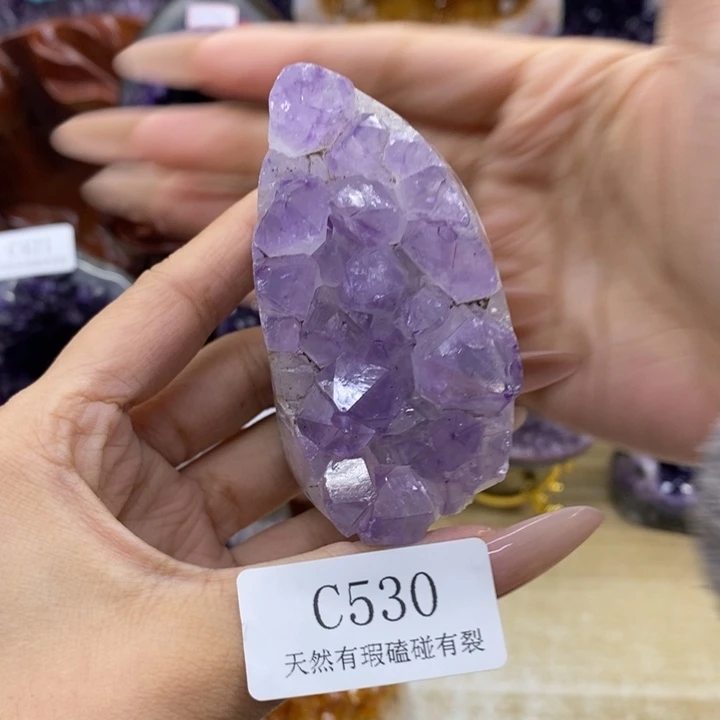 良***方未镶嵌大型摆件（非配饰）紫晶