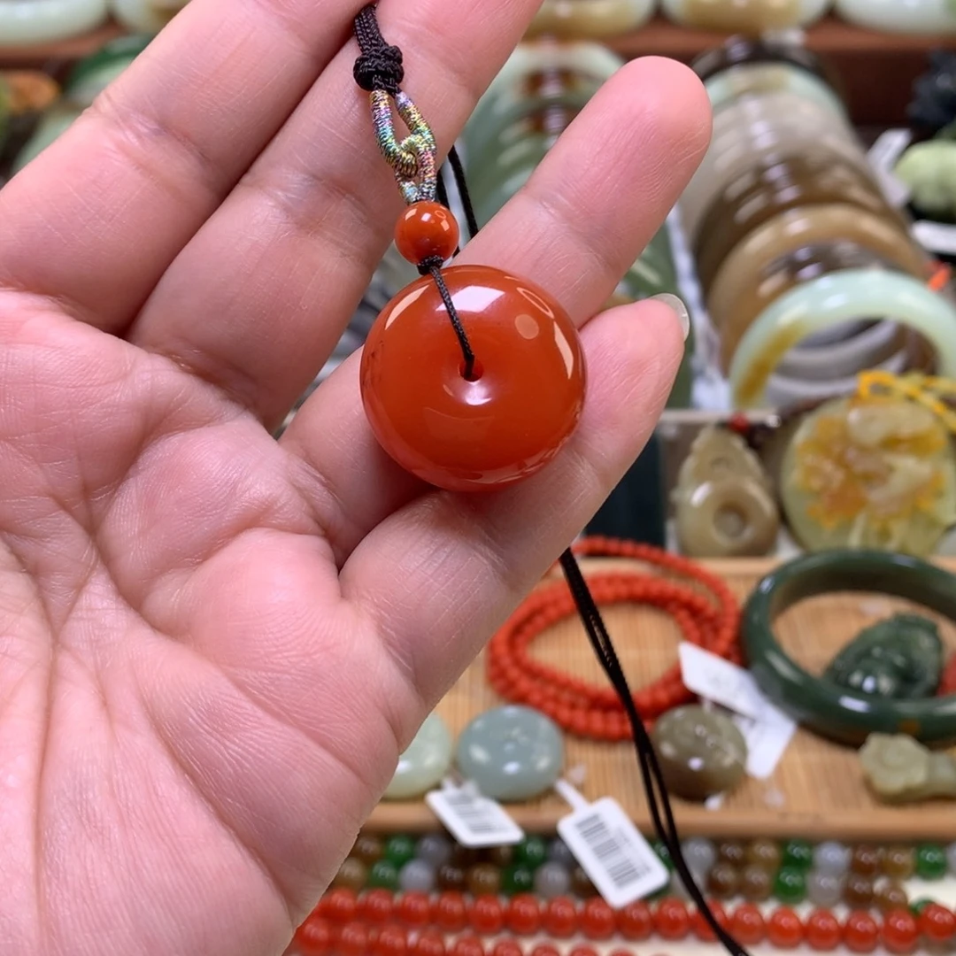 南红玛瑙未镶嵌颈饰