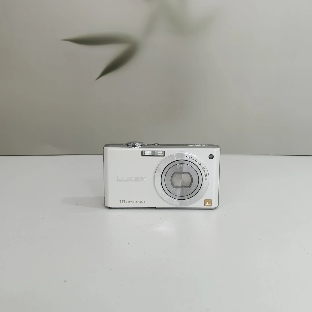 9新 Panasonic/松下 FX37 ccd相机1000万像素5倍变焦日版