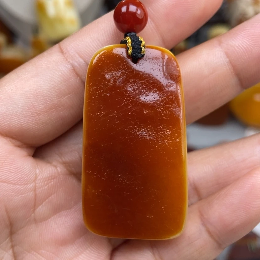 【闪购商品】琥珀颈饰未镶嵌