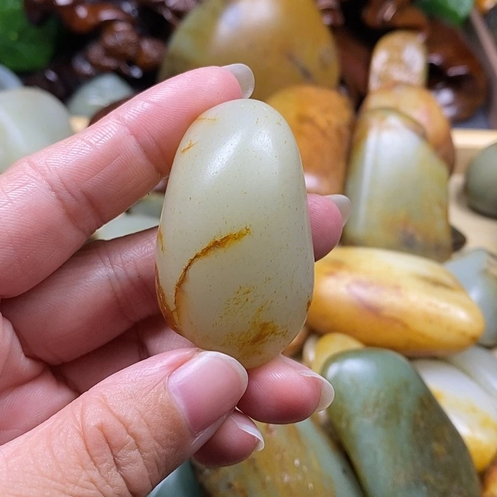三***秋和田玉未镶嵌挂件