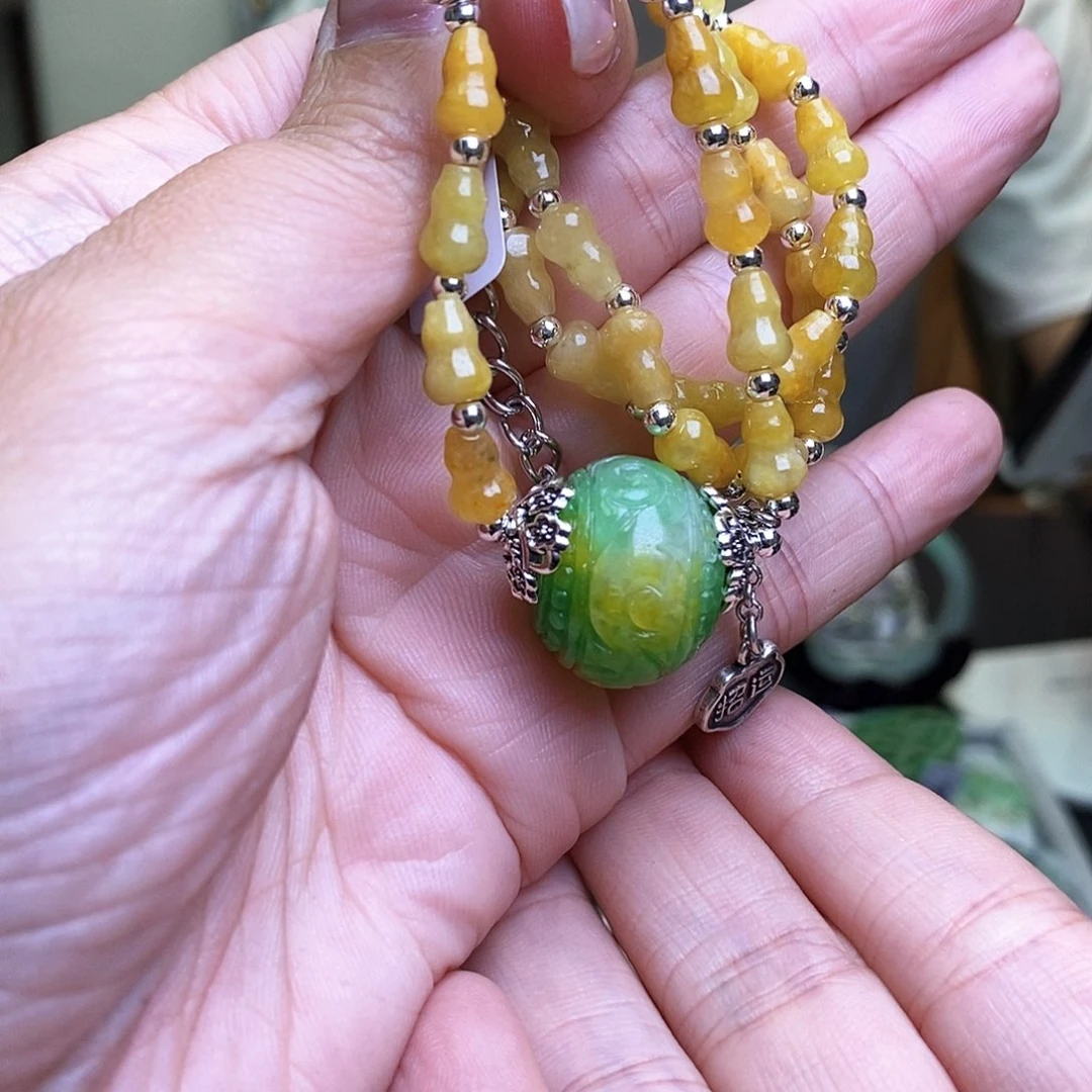 花***7翡翠未镶嵌颈饰150