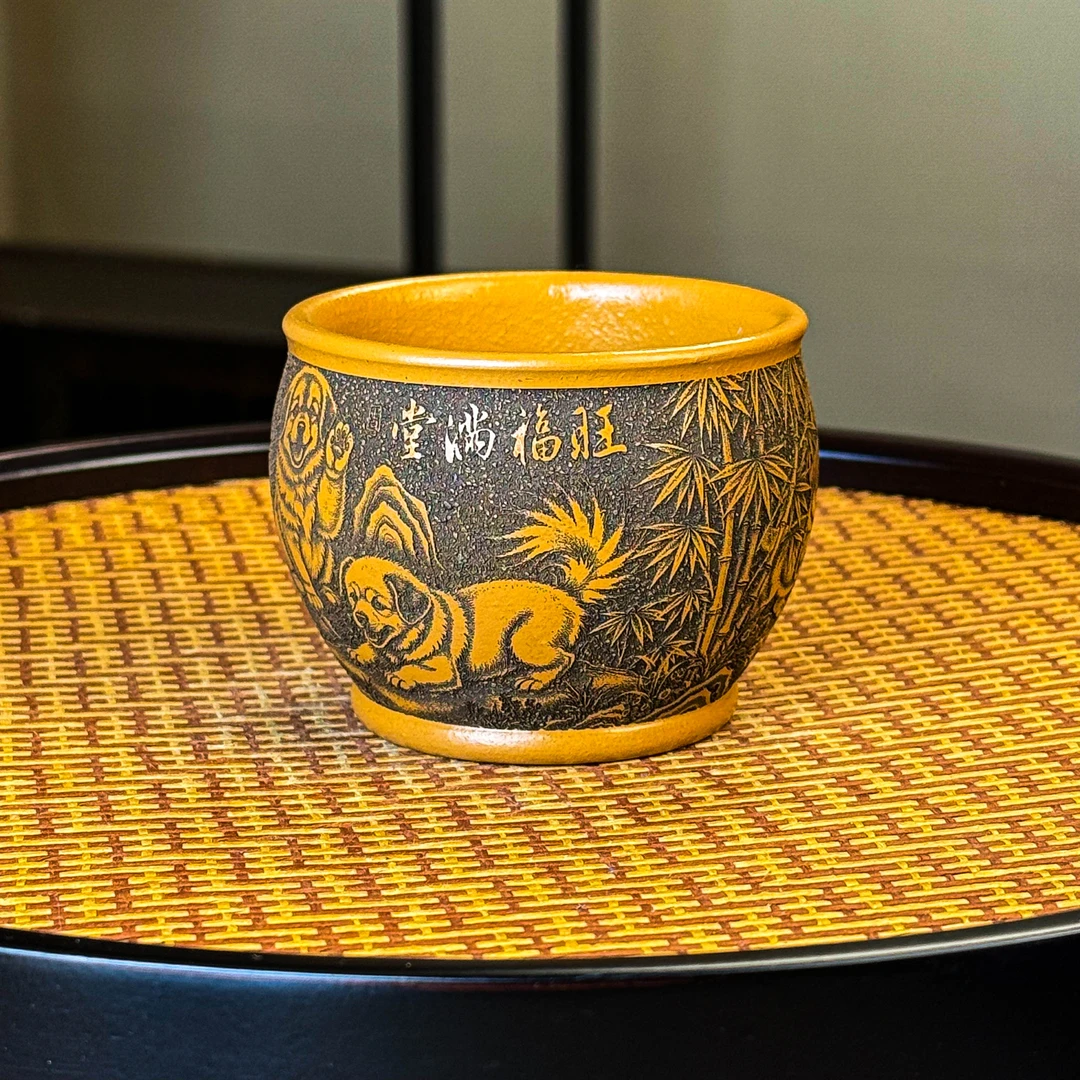 宜兴全手工紫砂茶具 原矿朱泥泥料刻绘粉浆旺福满堂主人杯品茗杯