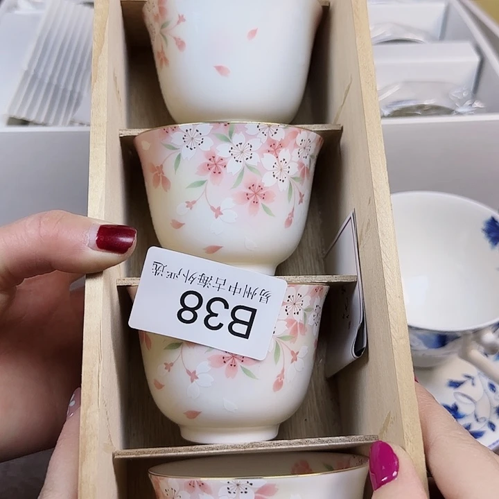 纯**榄倩倩海外陶瓷工艺品