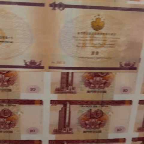 公*这么样啊还没吃饭