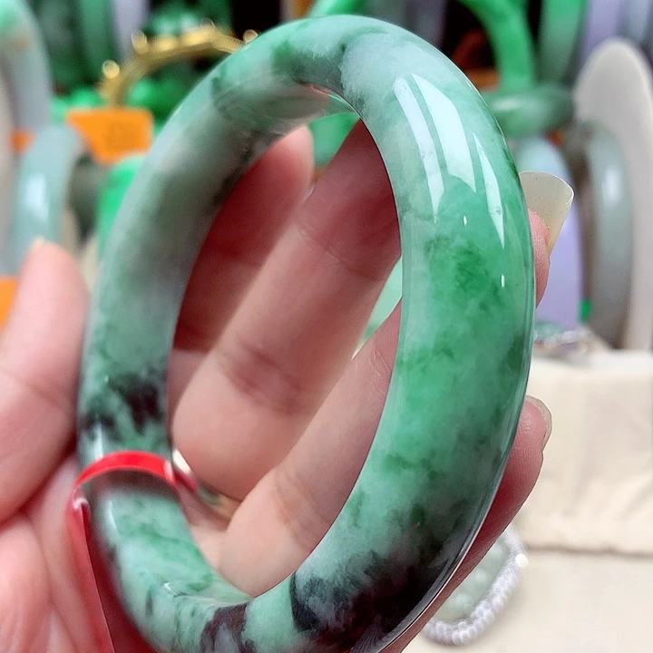 未镶嵌手镯翡翠翡翠