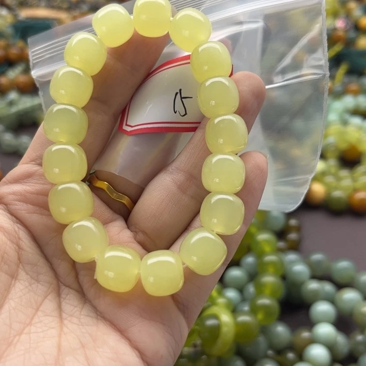 未镶嵌蛇纹石玉手链