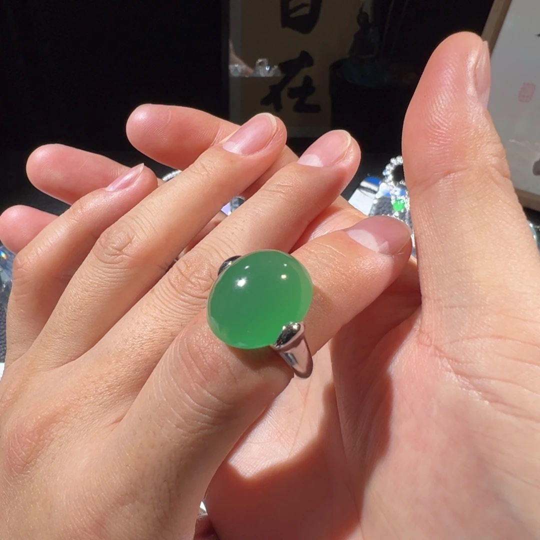 翡翠散珠015 正冰木纳满甜绿极简鸽子蛋戒指 14.5