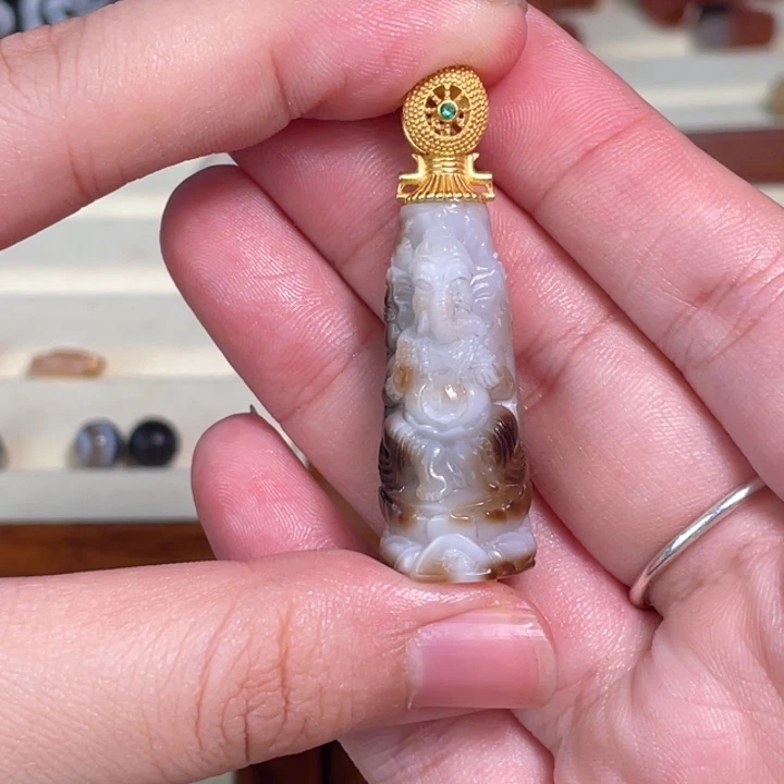 玛瑙/玉髓未镶嵌颈饰45