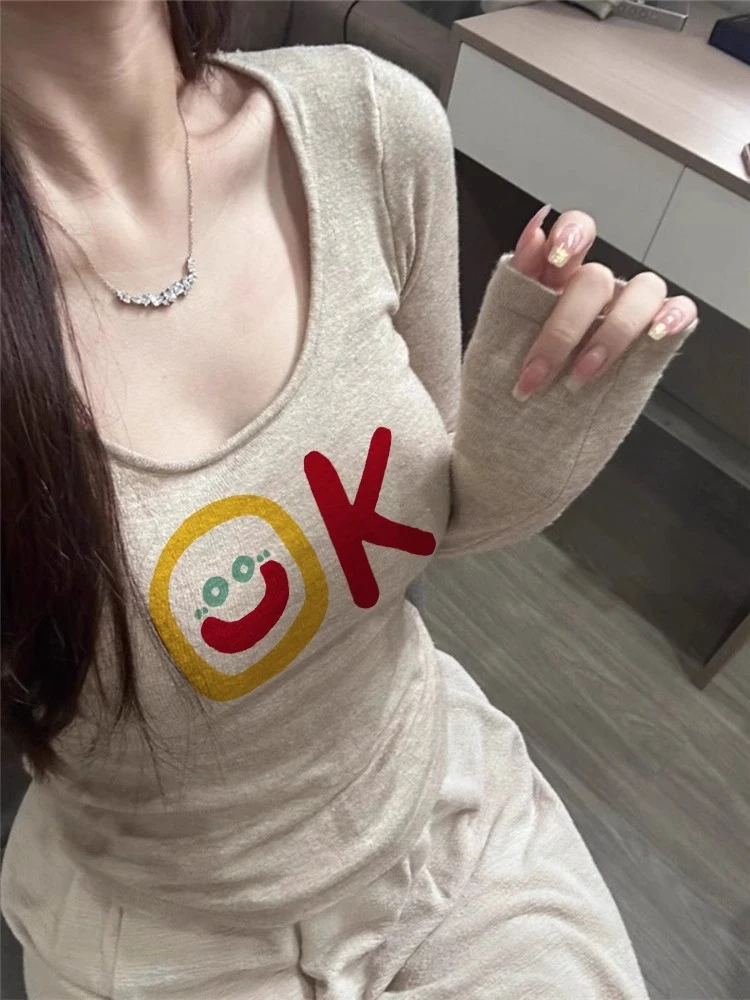 德绒加厚短款打底衫女生秋冬潮流时髦辣妹风修身t恤上衣春季新款