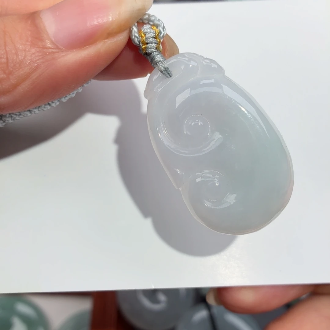 颈饰未镶嵌翡翠如意吊坠