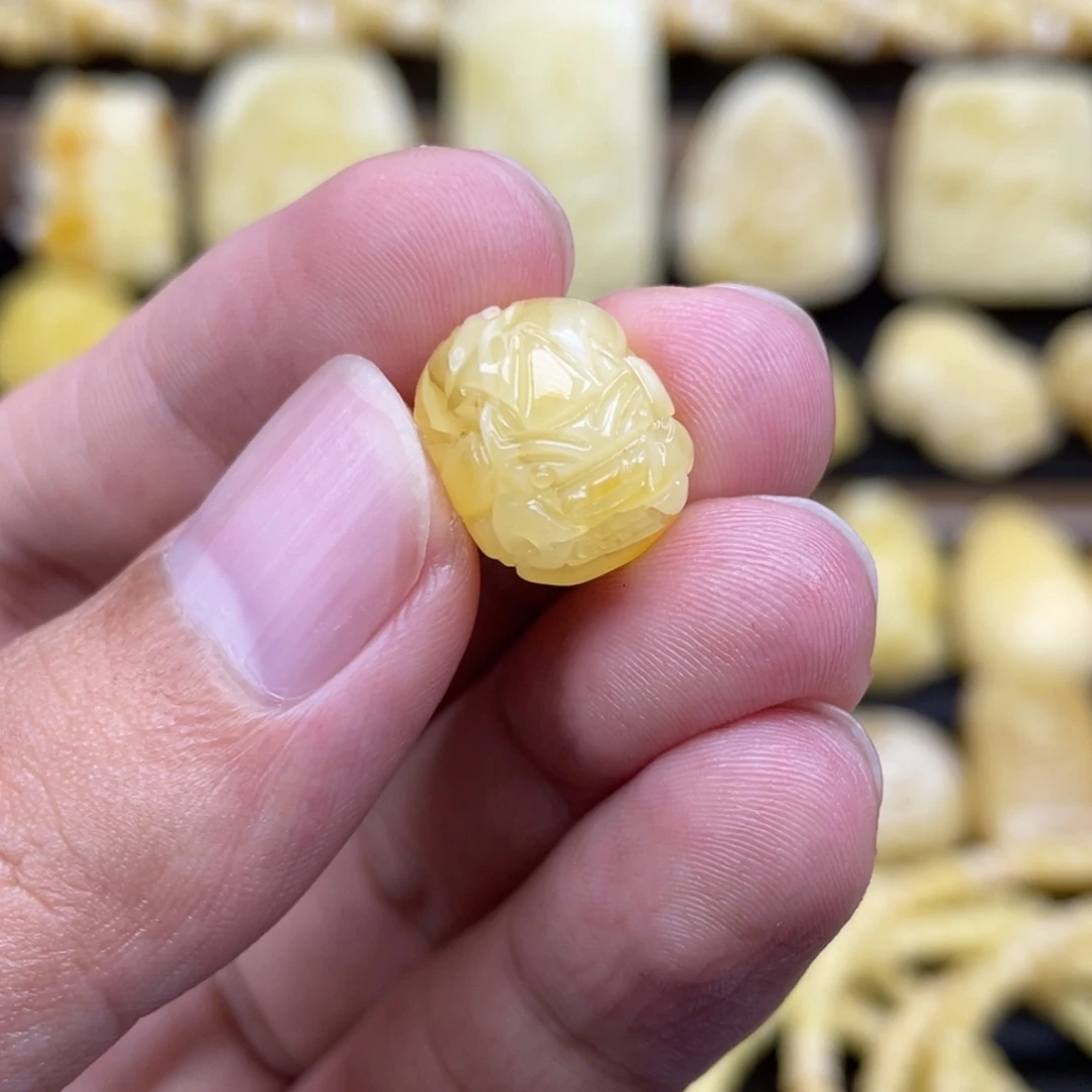 裸石琥珀未镶嵌琥珀蜜蜡