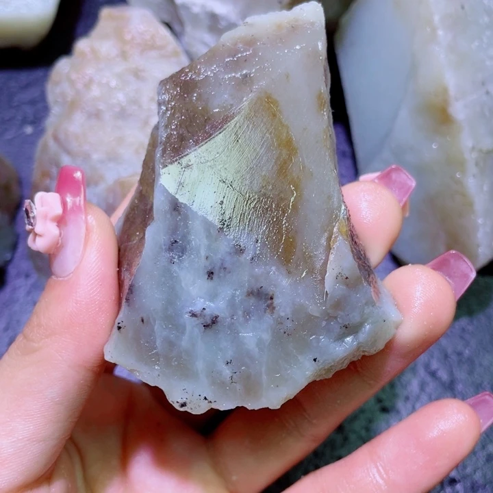 和田玉未镶嵌珠宝半成品