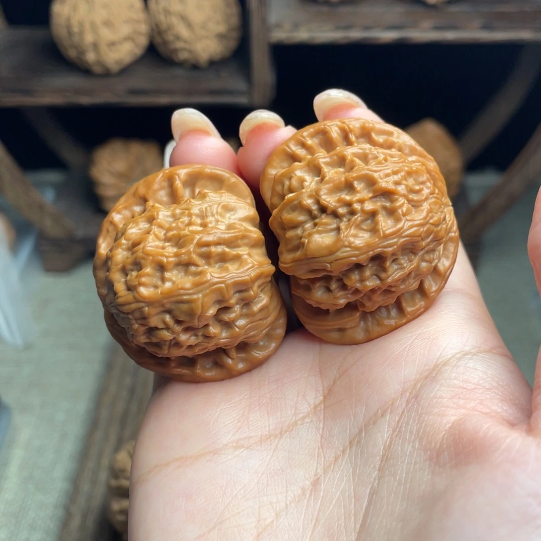 吊坠文玩核桃白狮子41全品打底精配毕业红皮