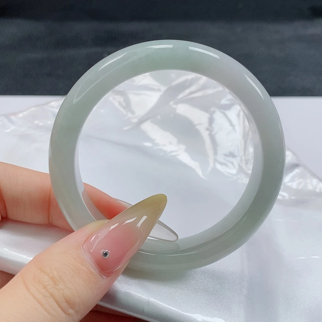 【闪购商品】翡翠手镯未镶嵌310号