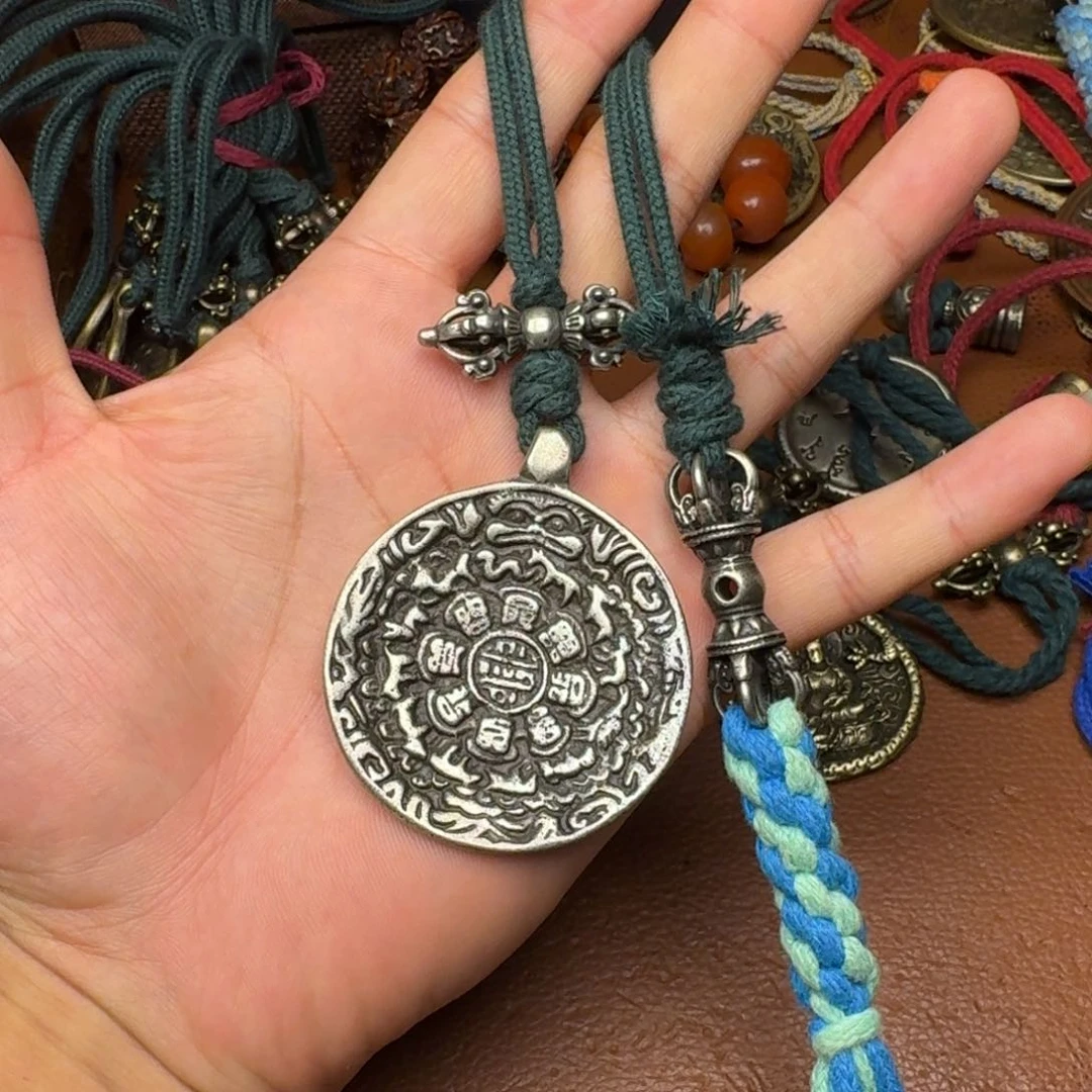 杨*和藏式风格九宫八卦牌