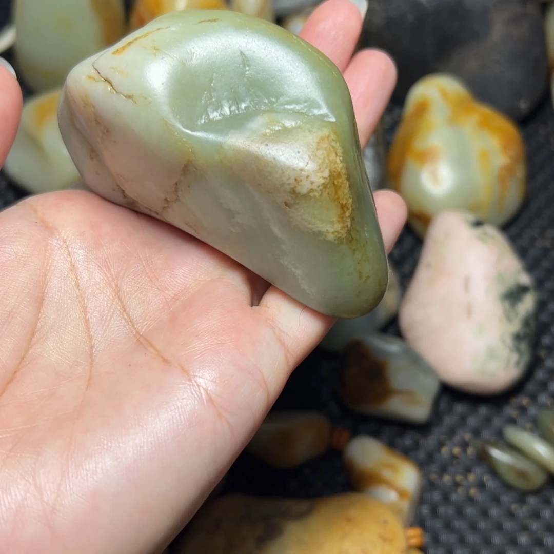 未镶嵌和田玉挂件A19