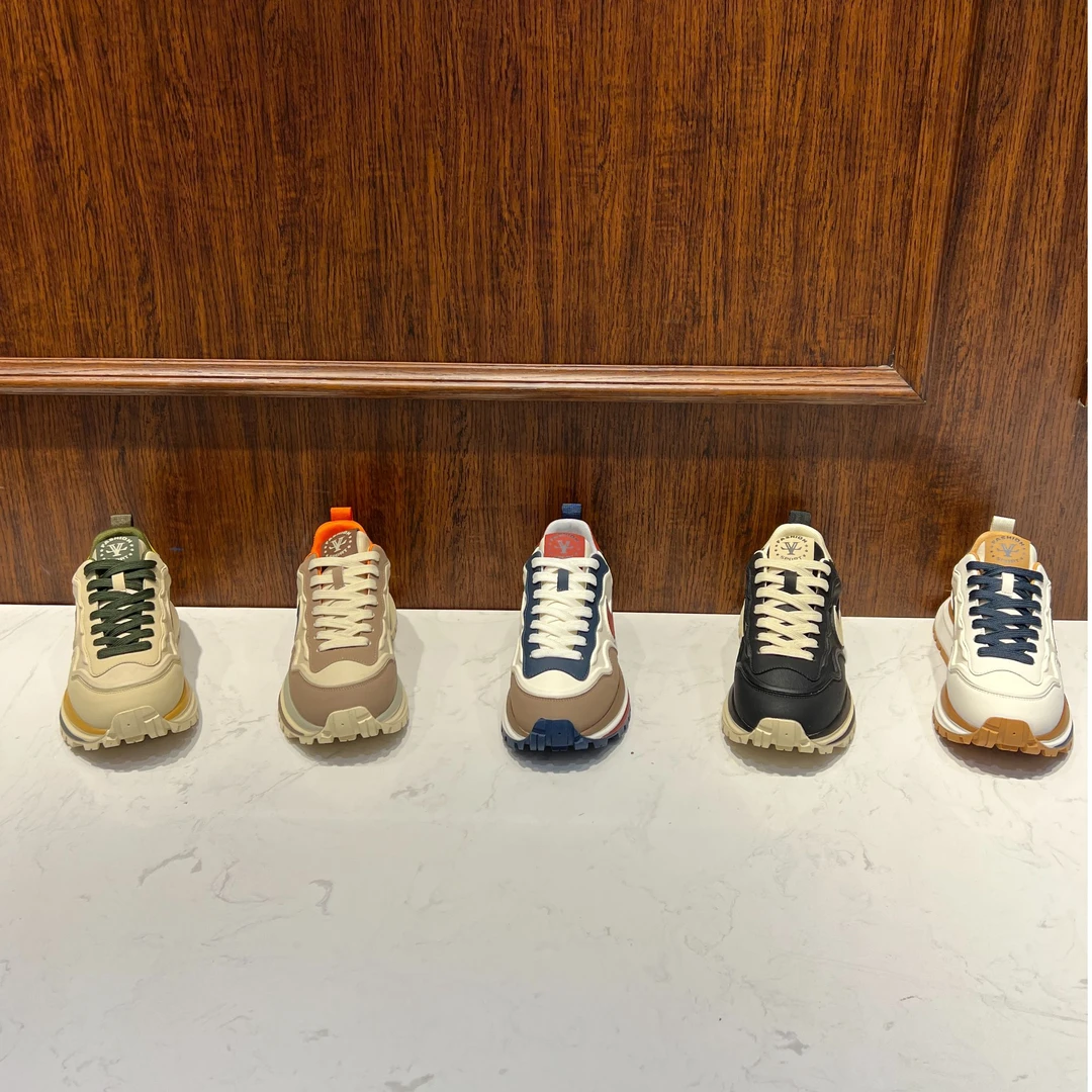 秋季新款百搭运动鞋圆头四季通用时尚休闲鞋透气百搭潮流秋季系带