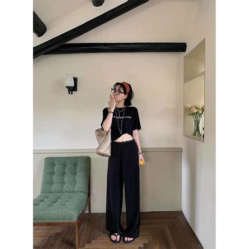 十三粥私服 腰间的秘密 法式慵懒精致拼接复古蕾丝黑色高腰直筒裤