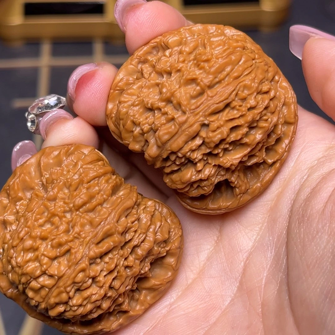 文玩核桃吊坠凹底蚂蚁纹44.8