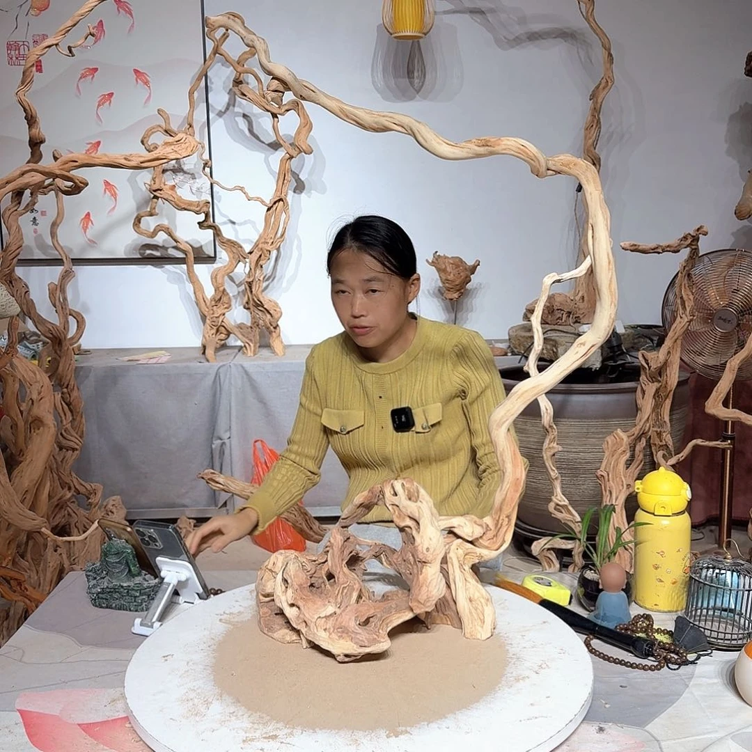 娴****杜鹃根艺术中心根艺术