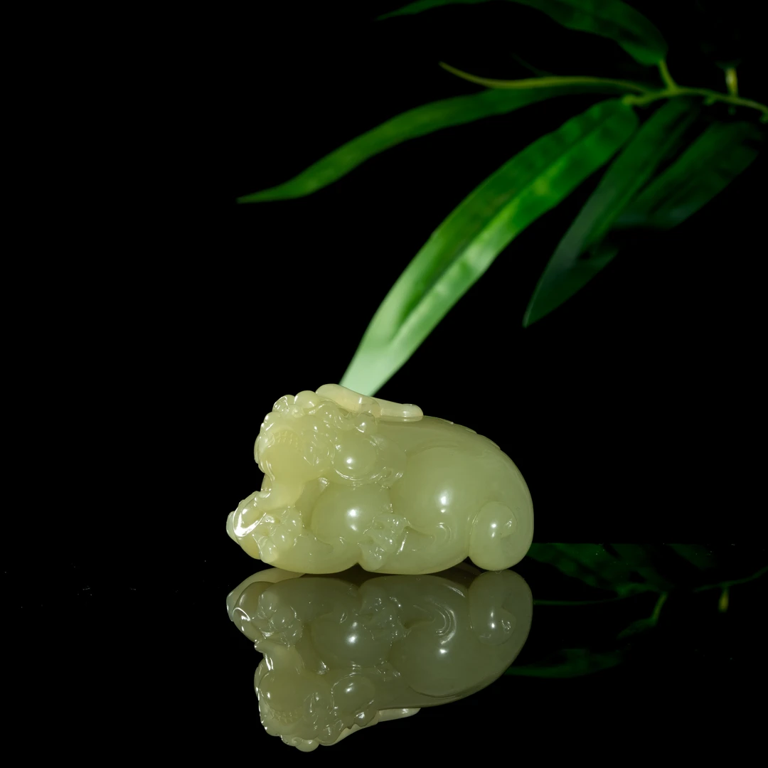Lot29 和田玉摆件83.23g/十竹斋拍卖1800202