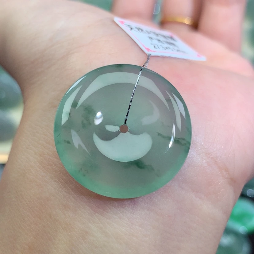 【闪购商品】翡翠未镶嵌吊坠(不含链)