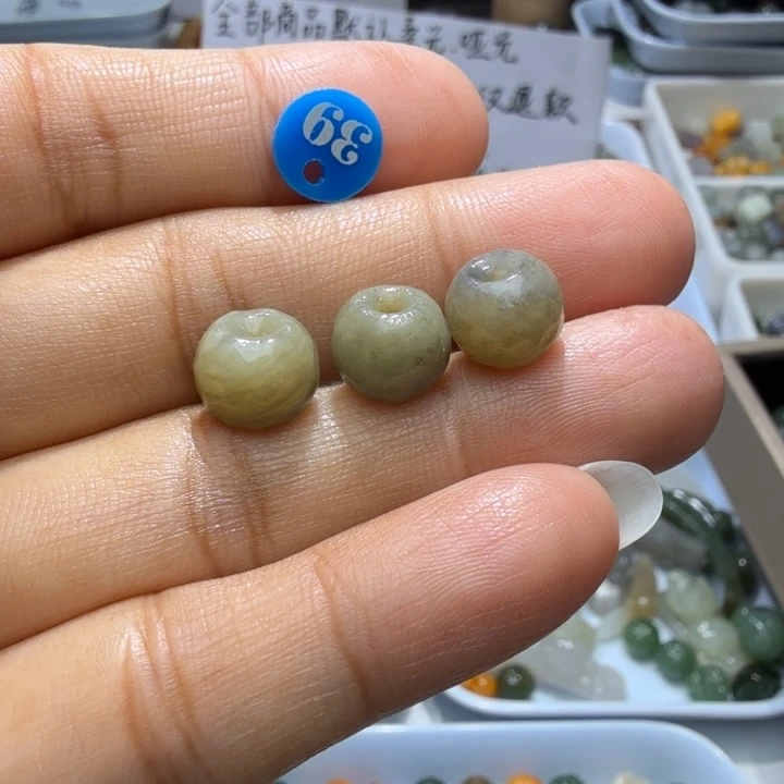 未镶嵌和田玉珠宝半成品