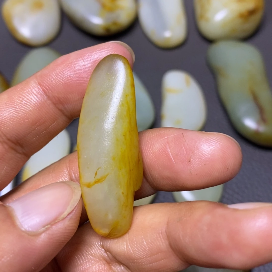 和田玉（糖玉）未镶嵌挂件