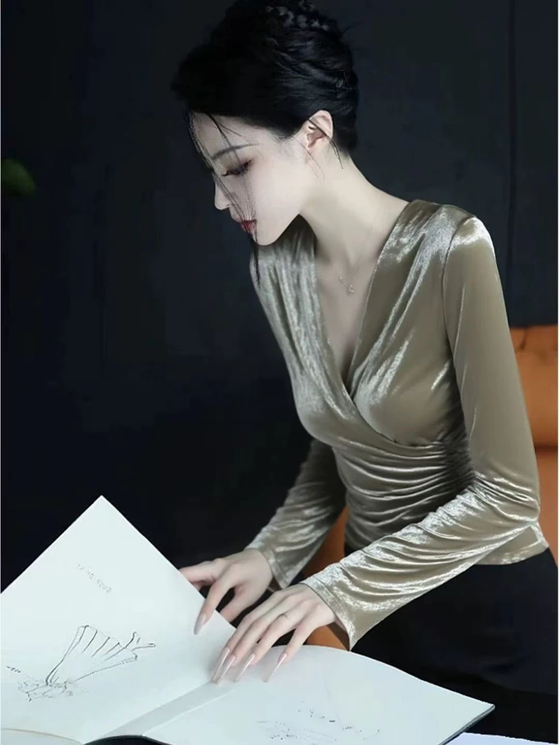 SS5001高端小资小上衣超好看独特漂亮减龄气质掐腰卡其色丝绒衬衫