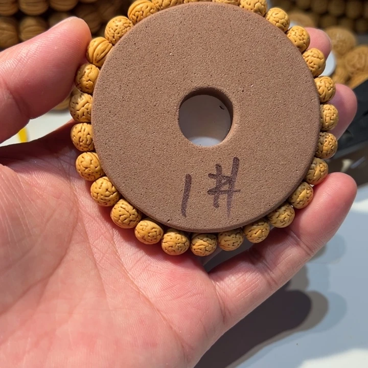 王***】核桃桃核直播1号直播