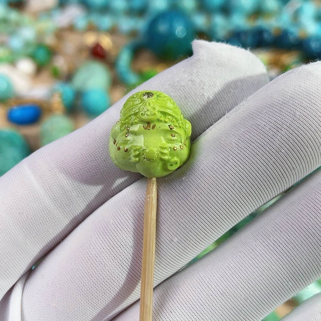 绿松石未镶嵌珠宝奇石