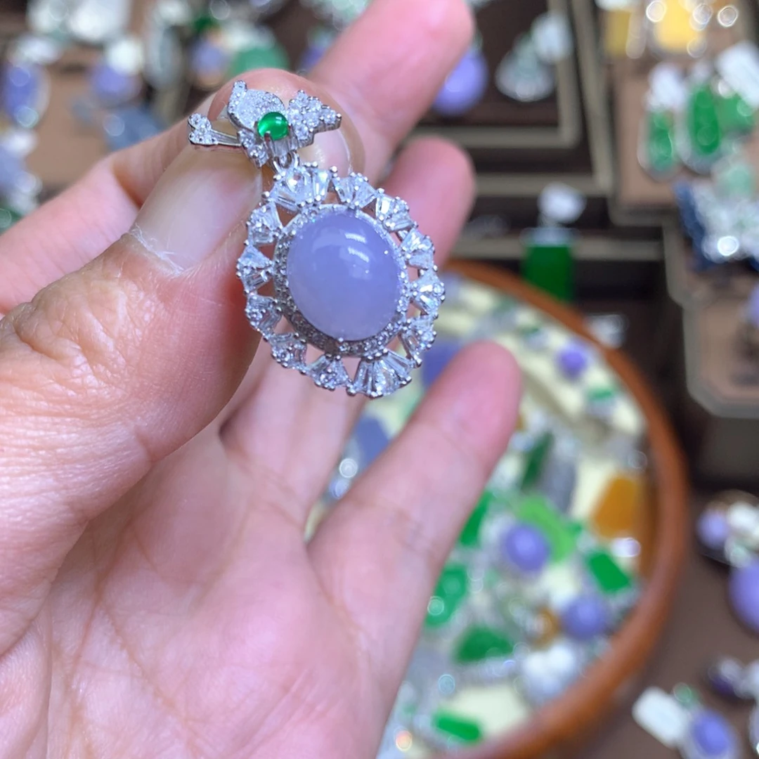 翡翠颈饰银S925镀金镶嵌翡翠吊坠