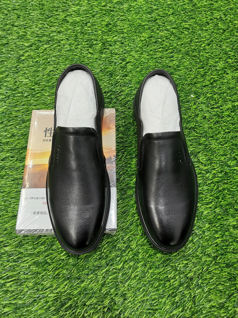 牛皮休闲车缝线防滑皮鞋橡胶耐磨防滑软底