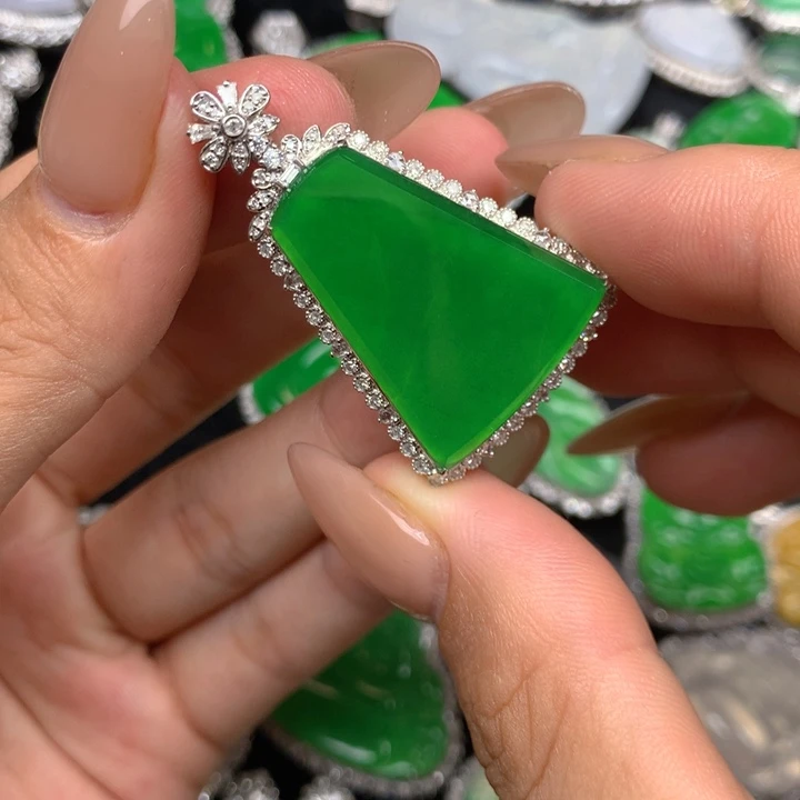 秘***淇翡翠18K金镶嵌吊坠(不含链)