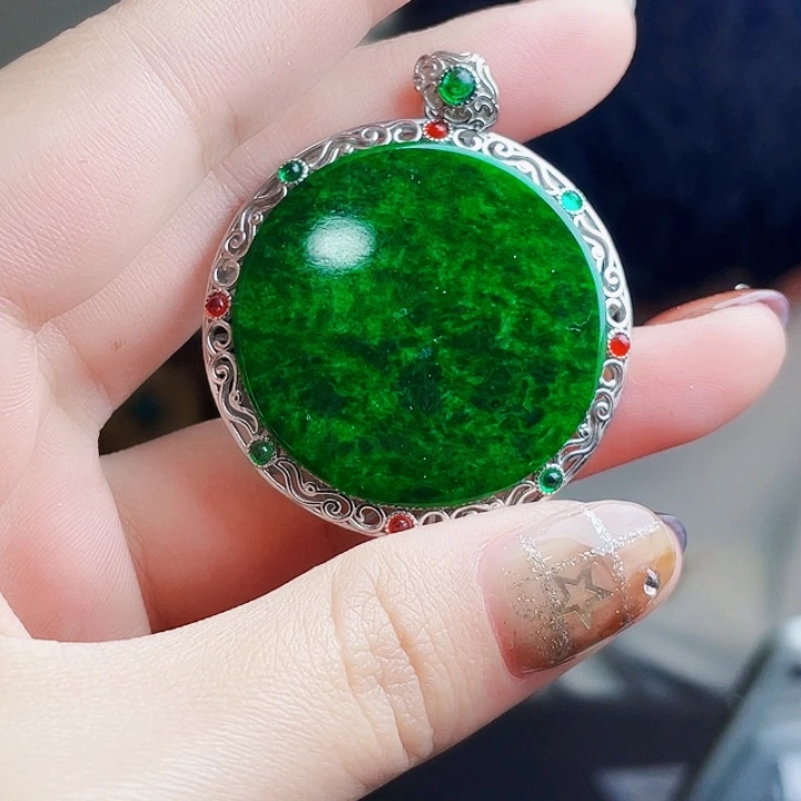 翡翠银S925镶嵌颈饰多样性