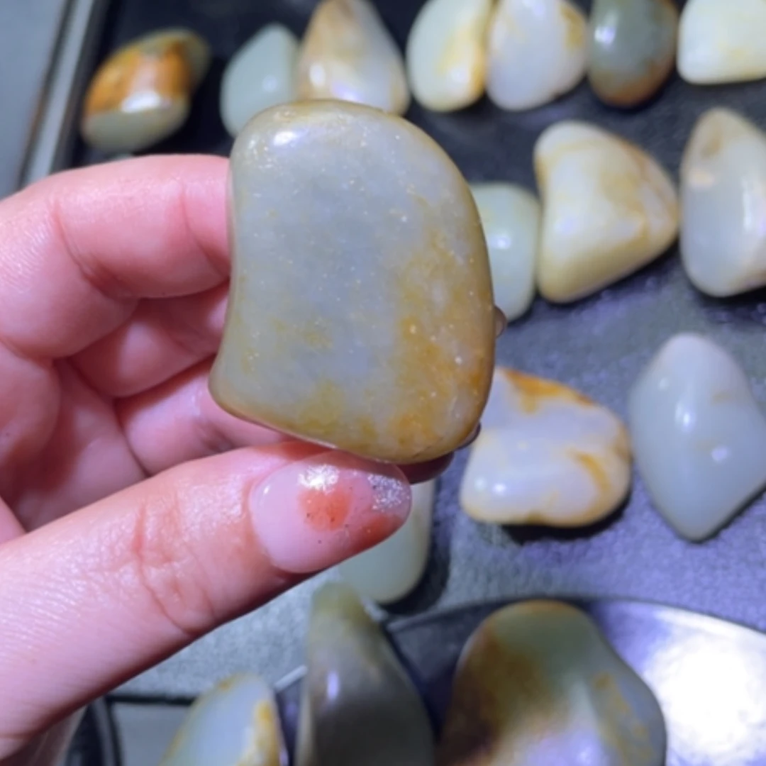 【闪购商品】颈饰未镶嵌和田玉