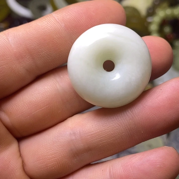 岫玉岫玉挂件未镶嵌