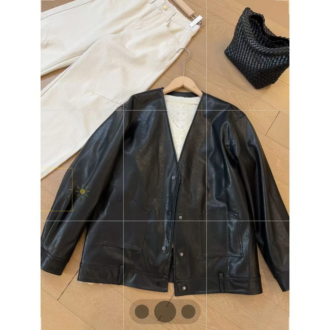 JOJO/玖了个玖 2025春 买手款油蜡皮V领按扣显瘦百搭皮衣2502C176