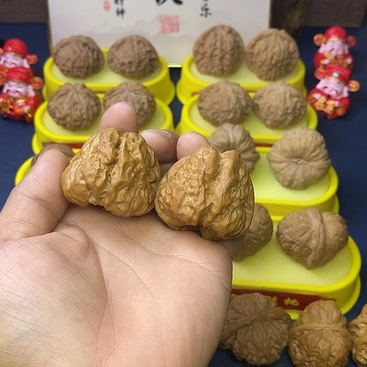 文玩核桃把件蛤蟆头