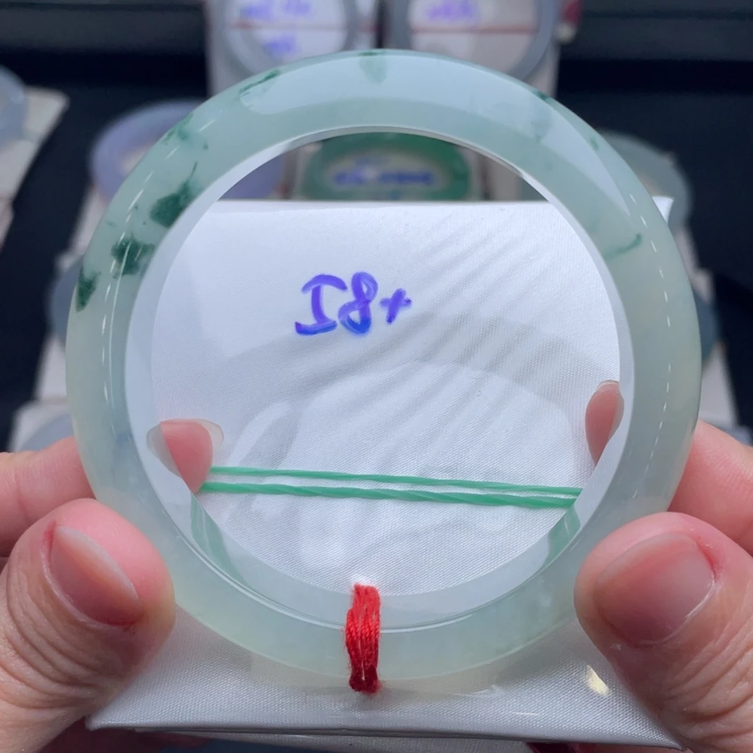 翡翠未镶嵌手镯翡翠手镯75