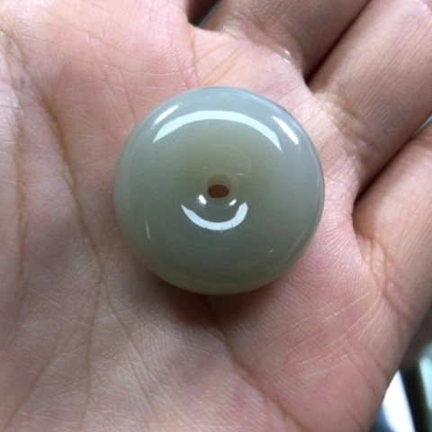 和田玉颈饰未镶嵌彩*姐