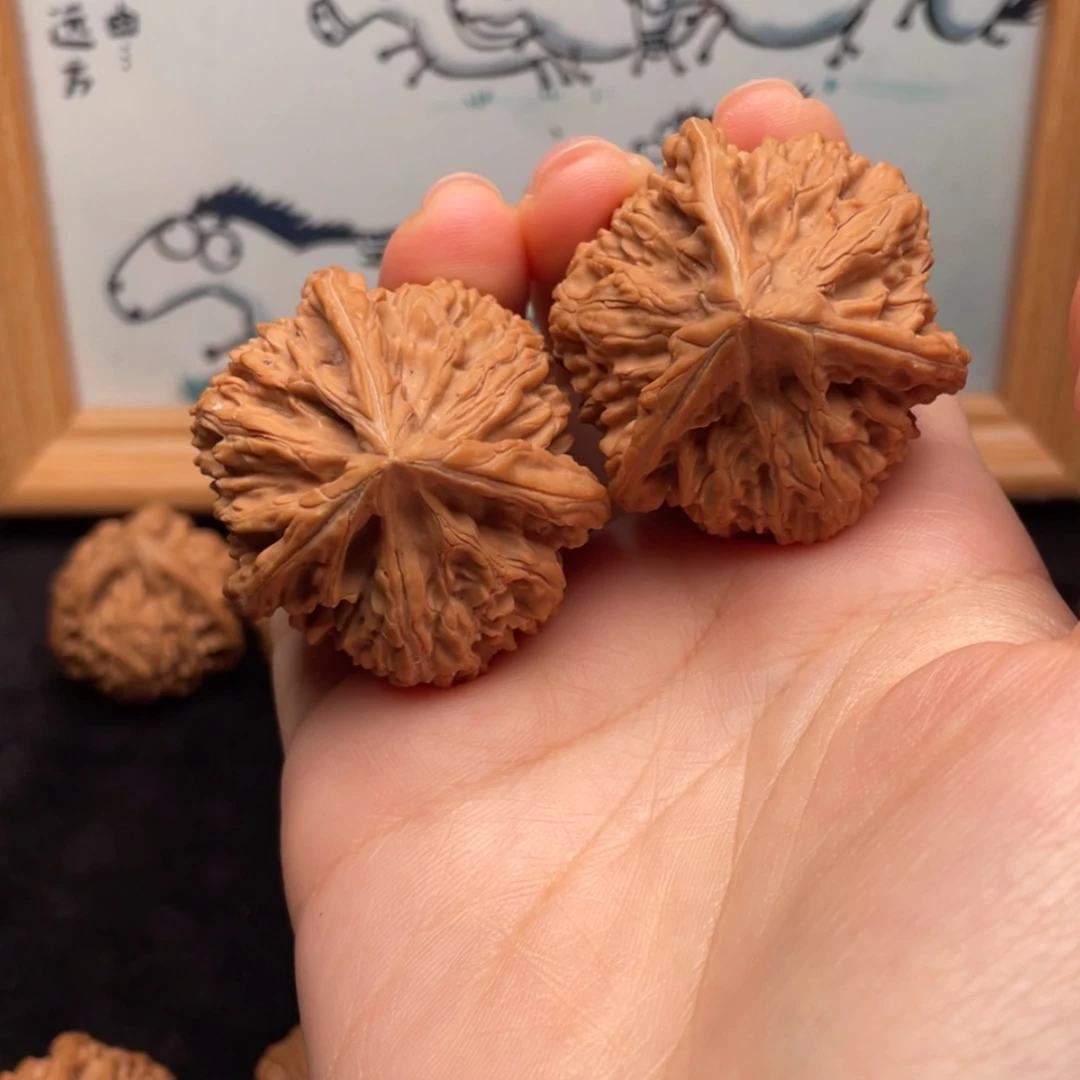 【闪购商品】文玩核桃把件Y****丶40全品文山