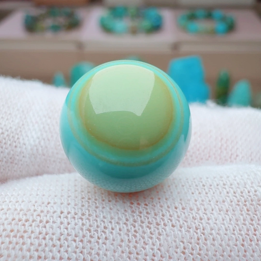 绿松石未镶嵌颈饰