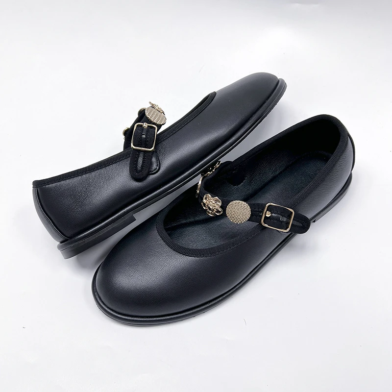 浅口平底春秋季单鞋时尚铆钉复古玛丽珍女鞋